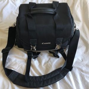 NWOT Canon 200DG Deluxe Gadget Bag